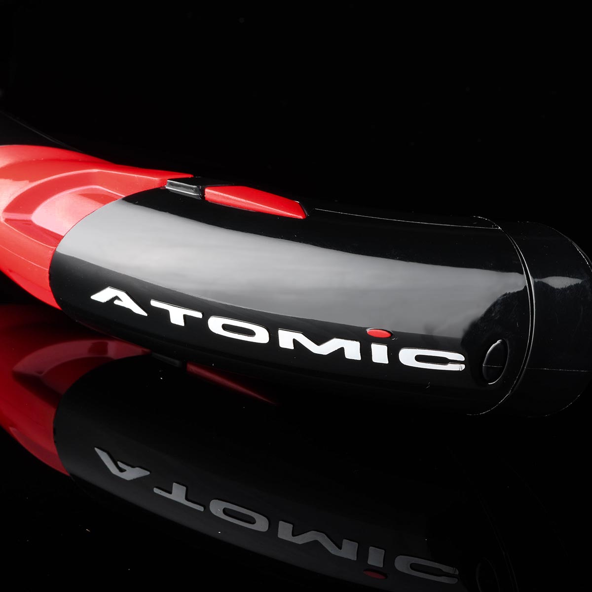 Atomic Aquatics SV2 Semi-Dry Flex Snorkel Black/Red